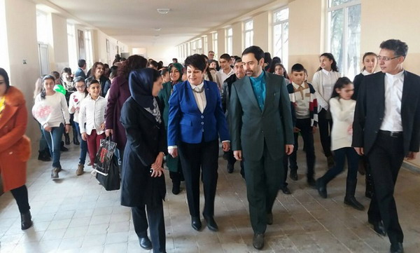 Persian Language Center Opens in Yerevan