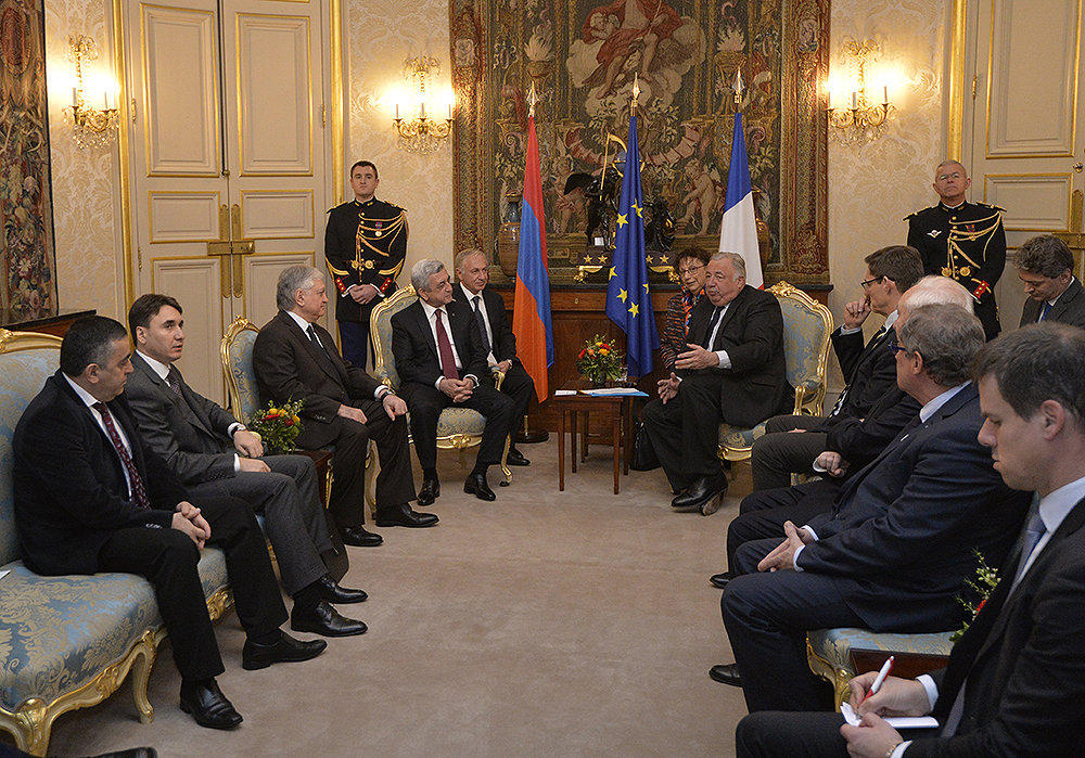 Armenia’s President meets with President of French Senate