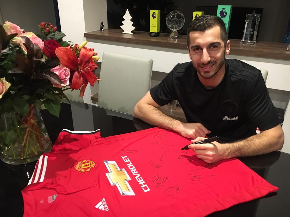 Henrikh Mkhitaryan donates Manchester United jersey to cancer affected kids in Armenia