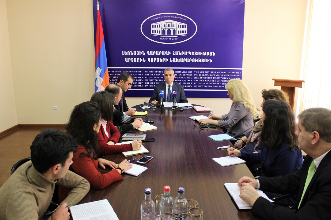 Artsakh Foreign Minister briefed on activities carried out during 2017