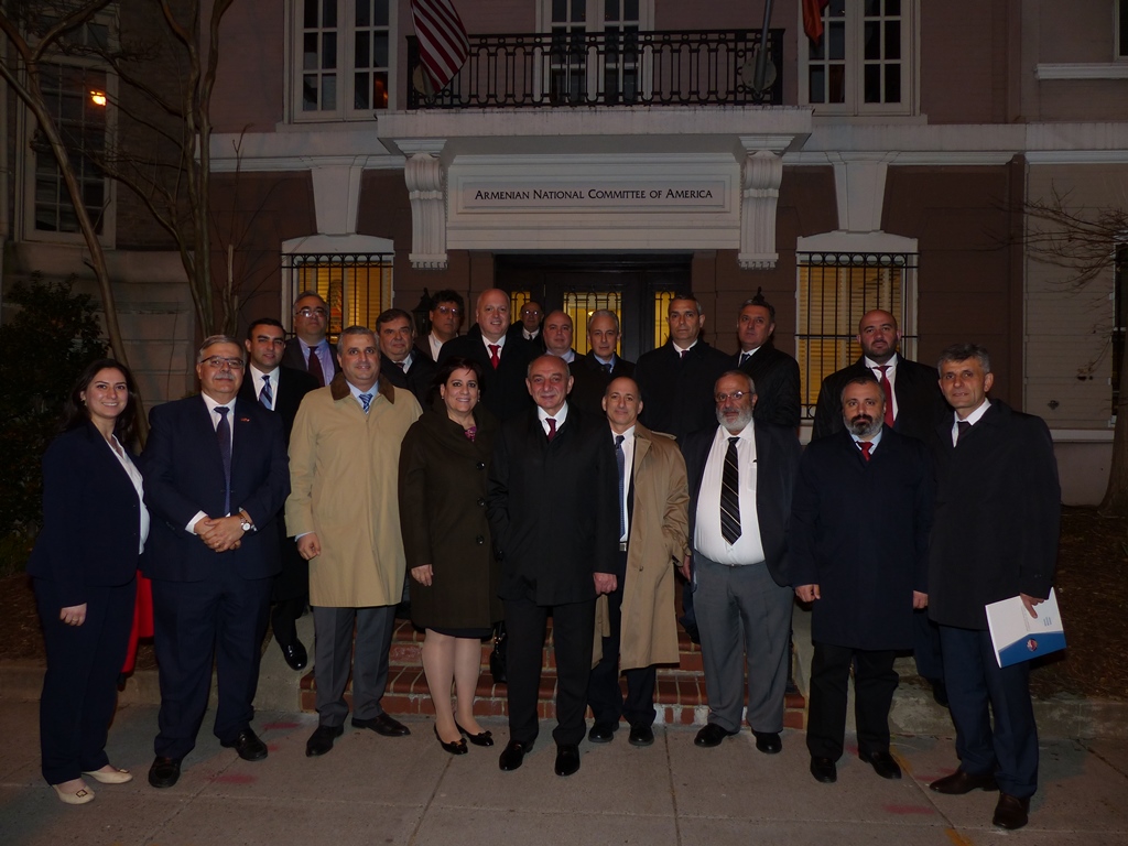 Bako Sahakyan visited in Washington the headquarters of the Armenian National Committee of America