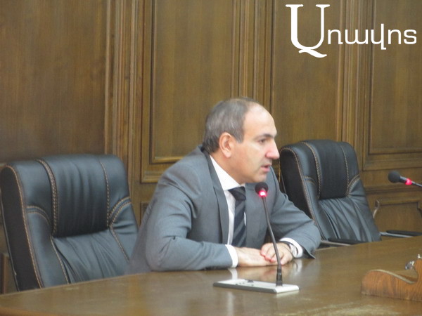Deadline for change of government guaranteed by Armenian opposition head, Nikol Pashinyan