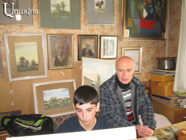 Gyumri painter’s customers are foreign Ambassadors in Armenia: Samvel Galstyan on his ‘sad’ paintings