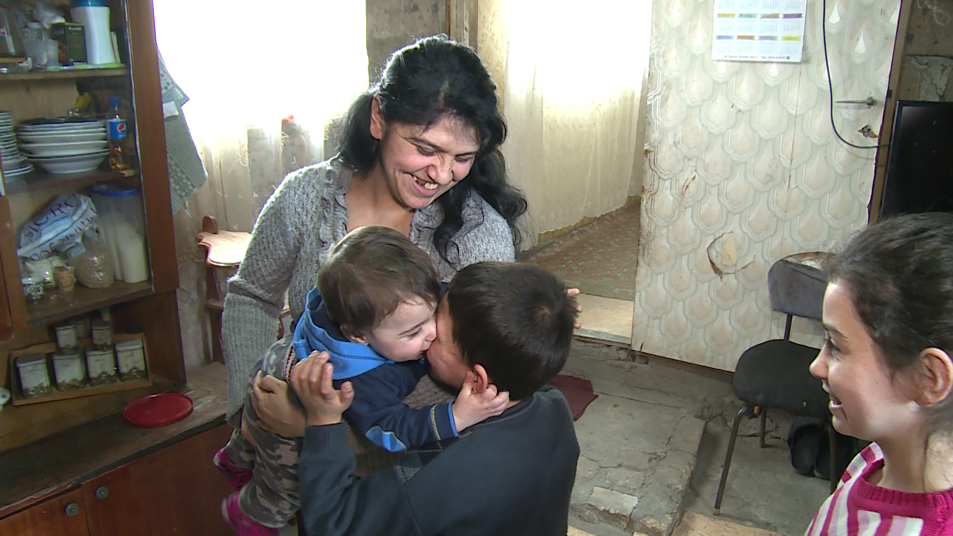 78 million AMD were allocated to mothers with multiple children of Gyumri by philanthropist Karen Vardanyan