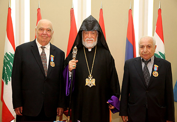 Aram I bestows ‘Cilician Prince’ medal to Hovannisian, Pamboukian – Asbarez