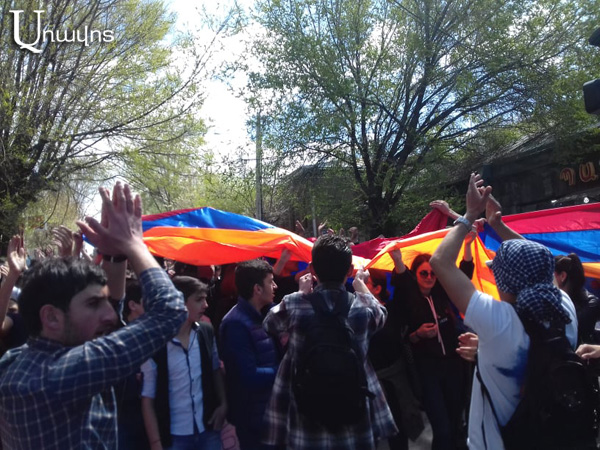 Non-precedent student march in Gyumri
