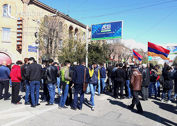 Protesters Have Been Threatened in Vanadzor: videos, photos