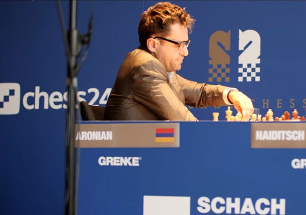 Levon Aronian and Viswanathan Anand play in a draw