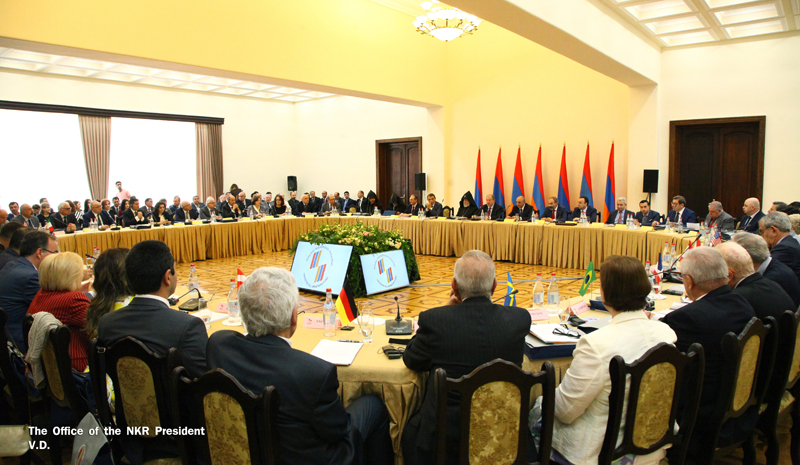 Bako Sahakyan partook at the meeting of the “Hayastan” All-Armenian Fund’s Board of Trustees