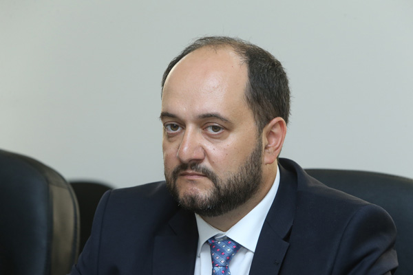Why the Armenian Minister of Education and Science Wants to Get Rid of Rectors?