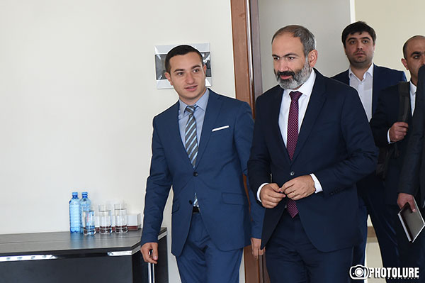 Diaspora Minister has phone conversation with Hranush Hakobyan: former minister expresses willingness to help