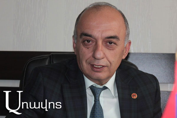 Revolution waves in Gyumri: Republican Sahak Minasyan resigns
