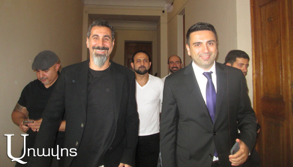 Serj Tankian in Parliament: Back in 2015 he realizes those smiles and energy to be generated positively