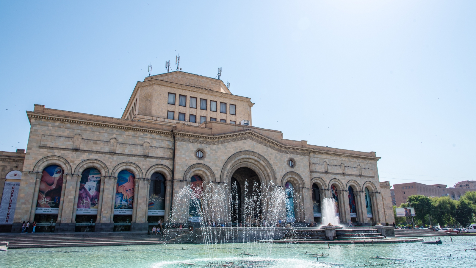 Fitch Affirms City of Yerevan at ‘B+’; Outlook Positive