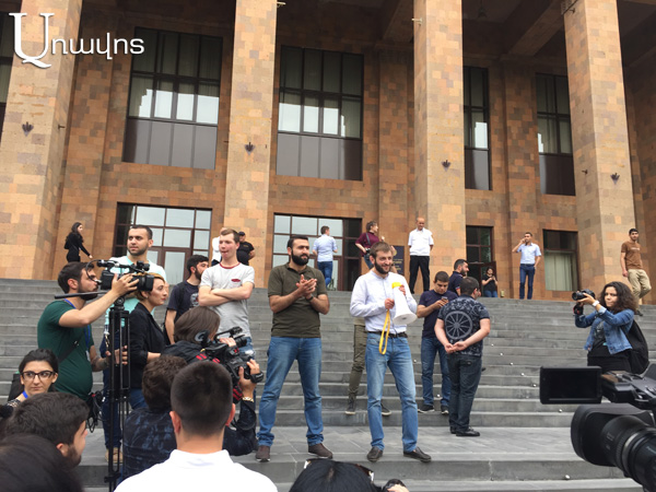Students strike in Yerevan
