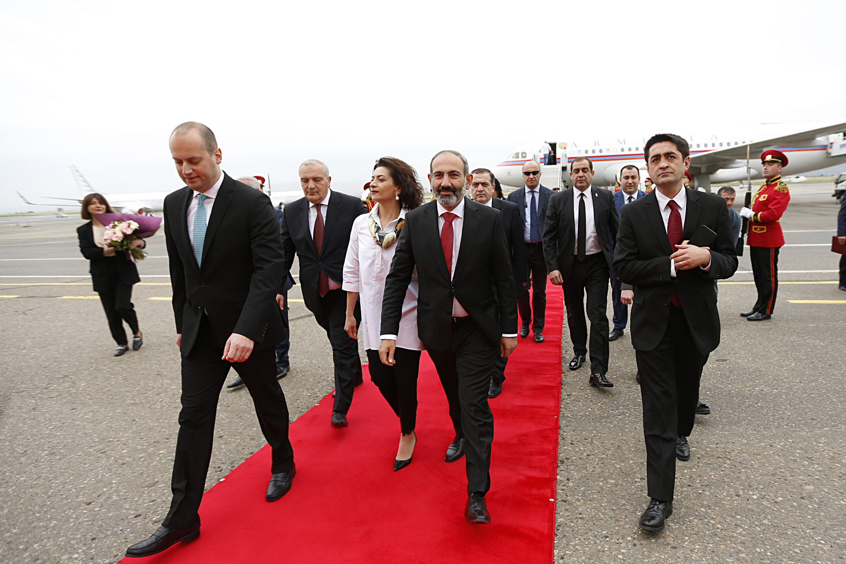 Nikol Pashinyan’s delegation arrives in Tbilisi
