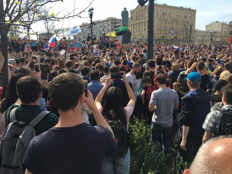 Protests against Putin throughout Russia: oppositionist Alexei Navalny detained