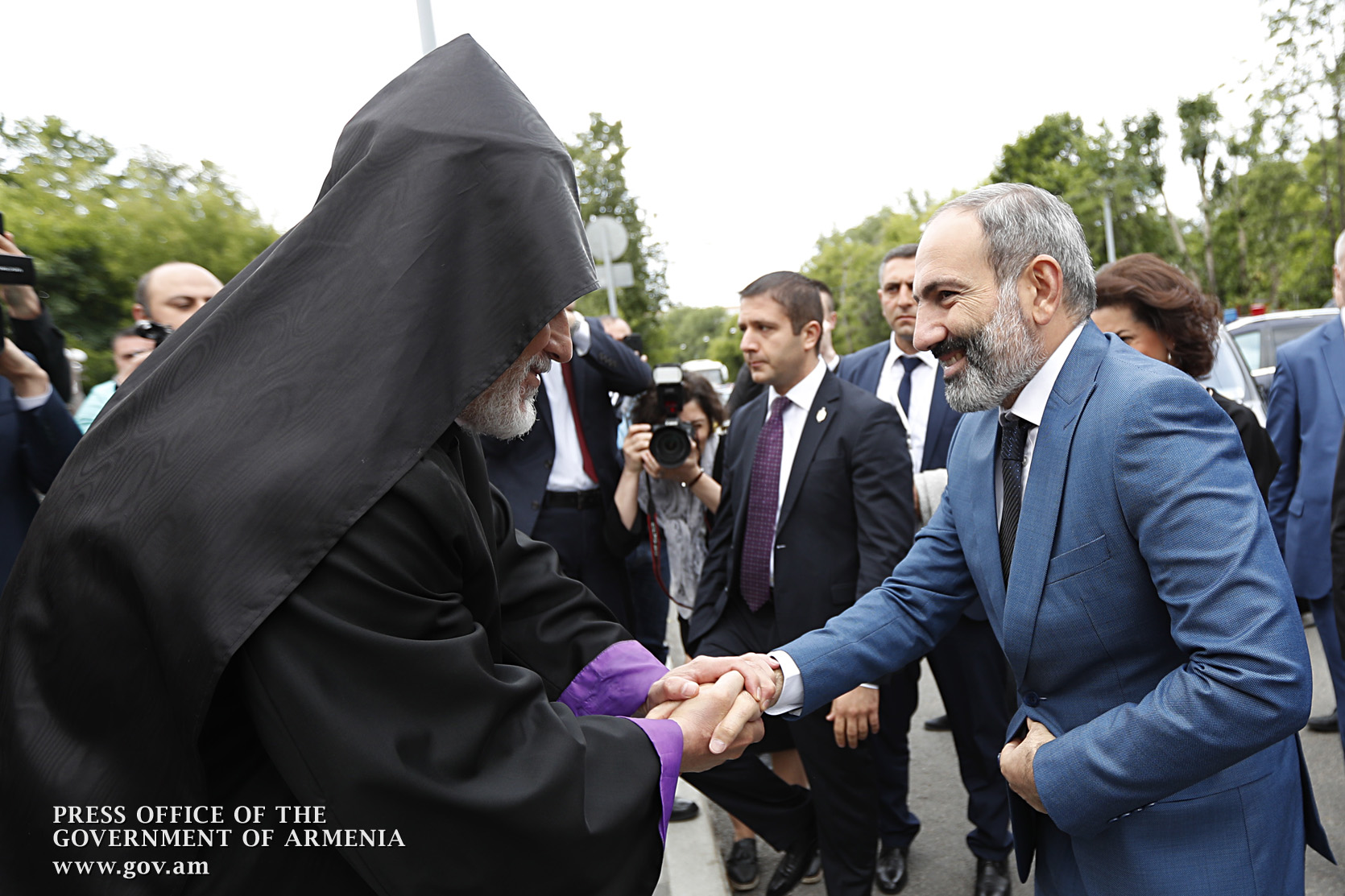 Nikol Pashinyan visits Prelacy of Holy Transformation Church of Russia and New Nakhichevan Diocese