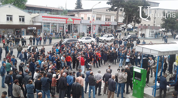Protests in Stepanakert ceased: protesters decide to take Nikol Pashinyan’s call