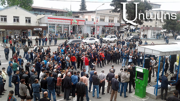 Protest goes on in Stepanakert: demonstrators not satisfied with President’s response