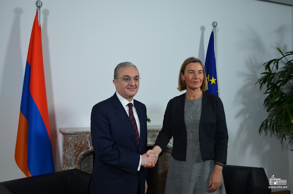 Zohrab Mnatsakanyan met with Federica Mogherini