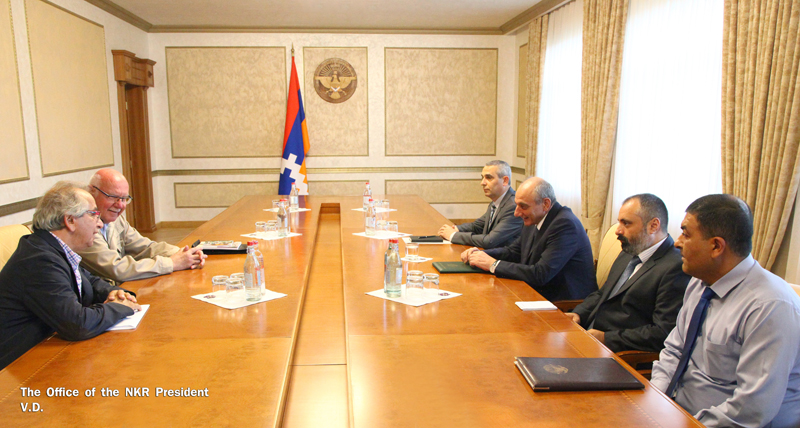 Bako Sahakyan received member of the Artsakh-France friendship circle