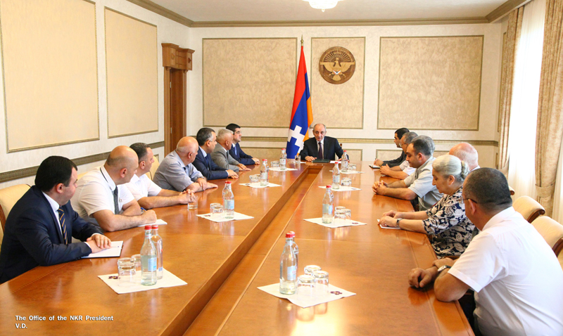 Bako Sahakyan held meetings with members of the ‘Azat Hayrenik’ party