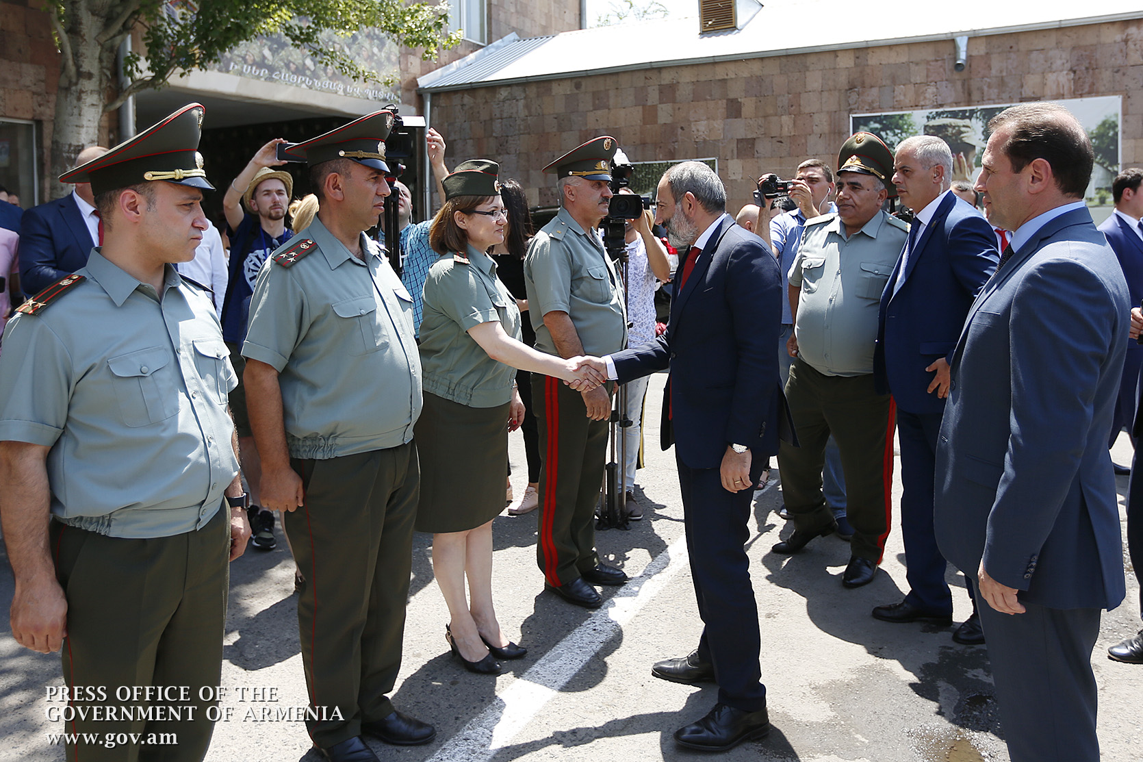 PM inspects summer call-up campaign; wishes the recruits good service