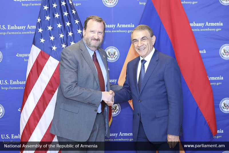 Ara Babloyan visits U.S. Embassy to RA on U.S. Independence Day