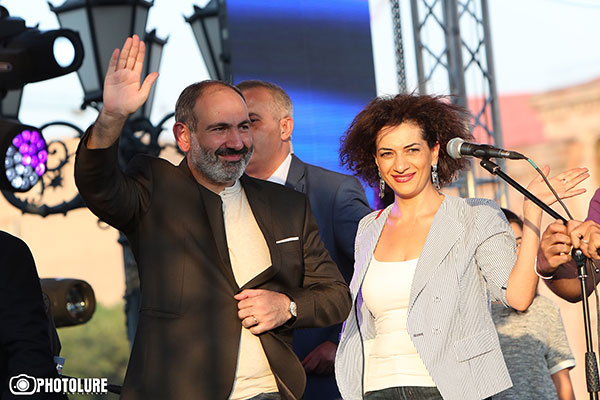 ‘I’m happy that I wore an Armenian-made shirt for the gathering’: Nikol Pashinyan