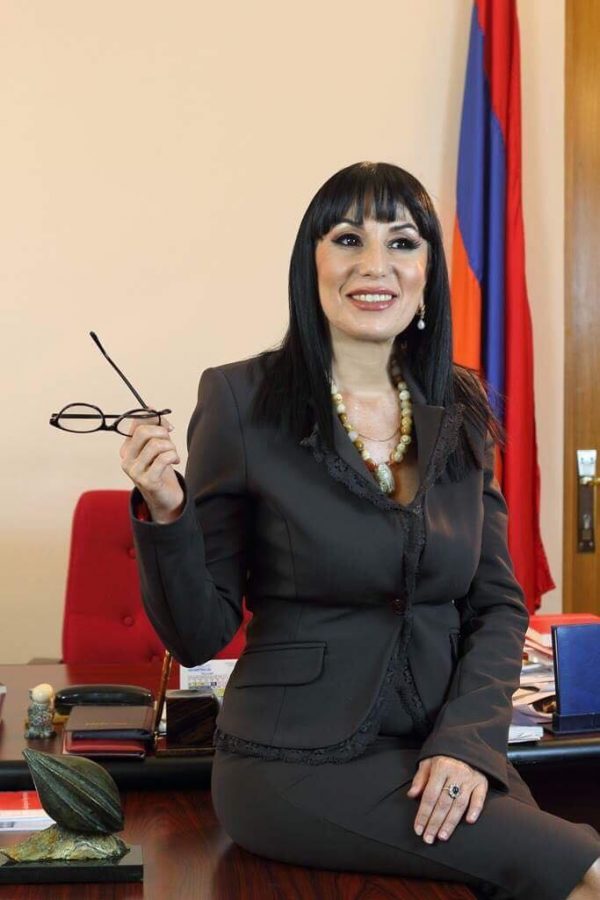 Who are on top of Prosperous Party of Armenia’s list in mayoral elections of Yerevan?