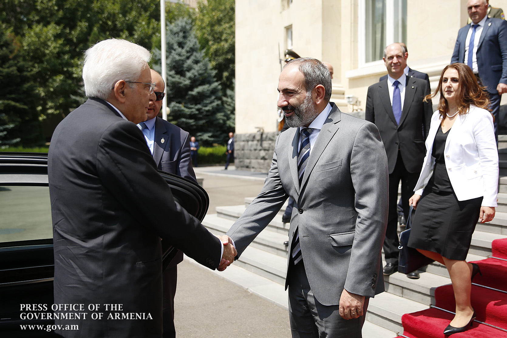 Prime Minister Nikol Pashinyan, Italian President Sergio Mattarella discuss bilateral cooperation agenda