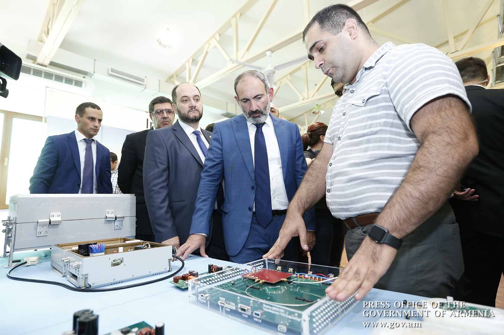 Nikol Pashinyan briefed on progress in Engineering City project