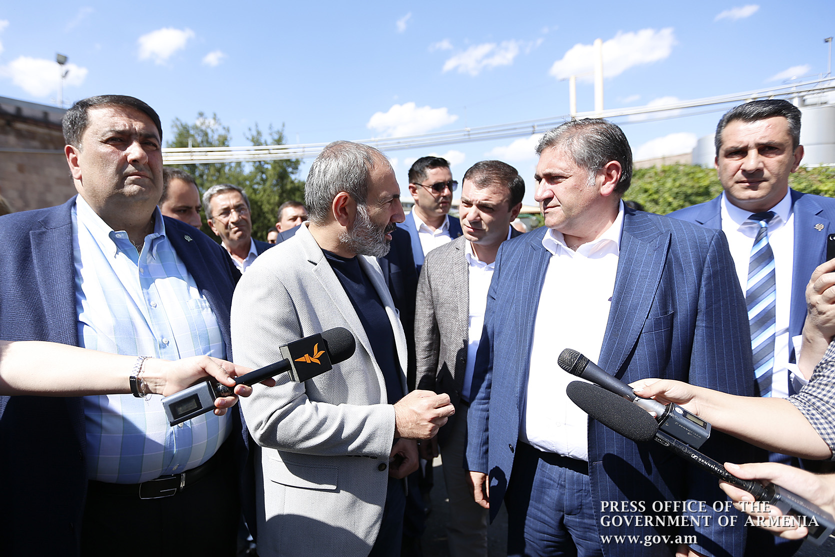 PM visits enterprises in Armavir and Aragatsotn marzes of Armenia