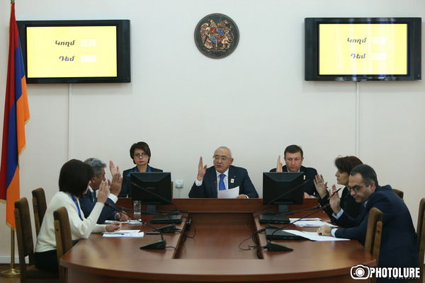 CEC: 20 newly elected deputies lay down their mandates