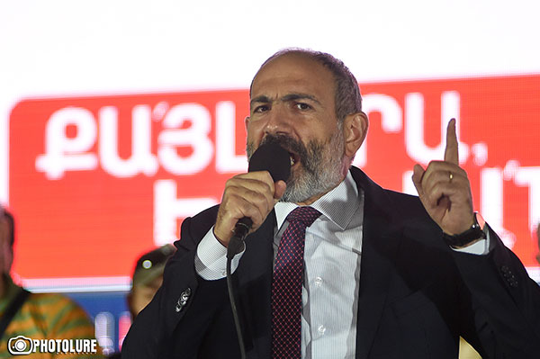 ‘I command the NSS and Police to raid oligarchs’ and high-ranking officials’ guards, lay them down on the asphalt, and disarm everyone’: Pashinyan