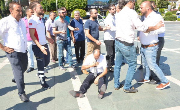 Person who called nationalist party leader an Armenian beaten in Turkey