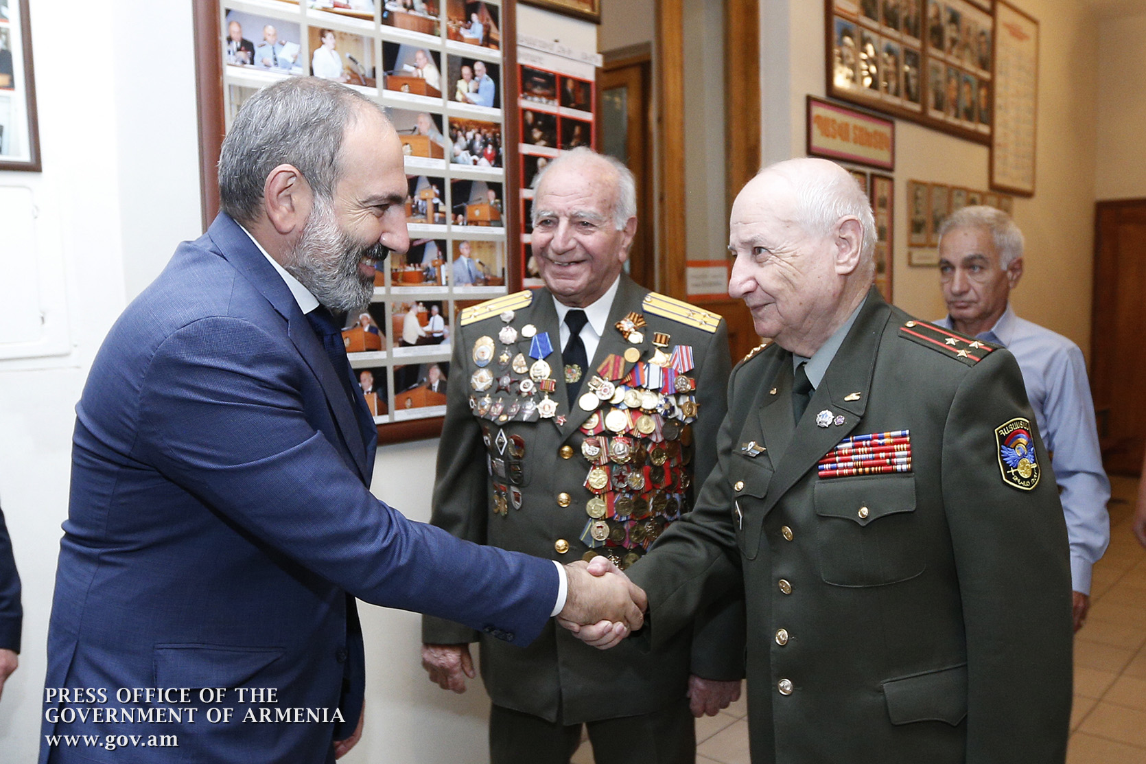 Nikol Pashinyan Visits Armenian Veterans’ Union