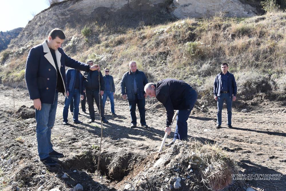 Bako Sahakyan partook in a tree planting event