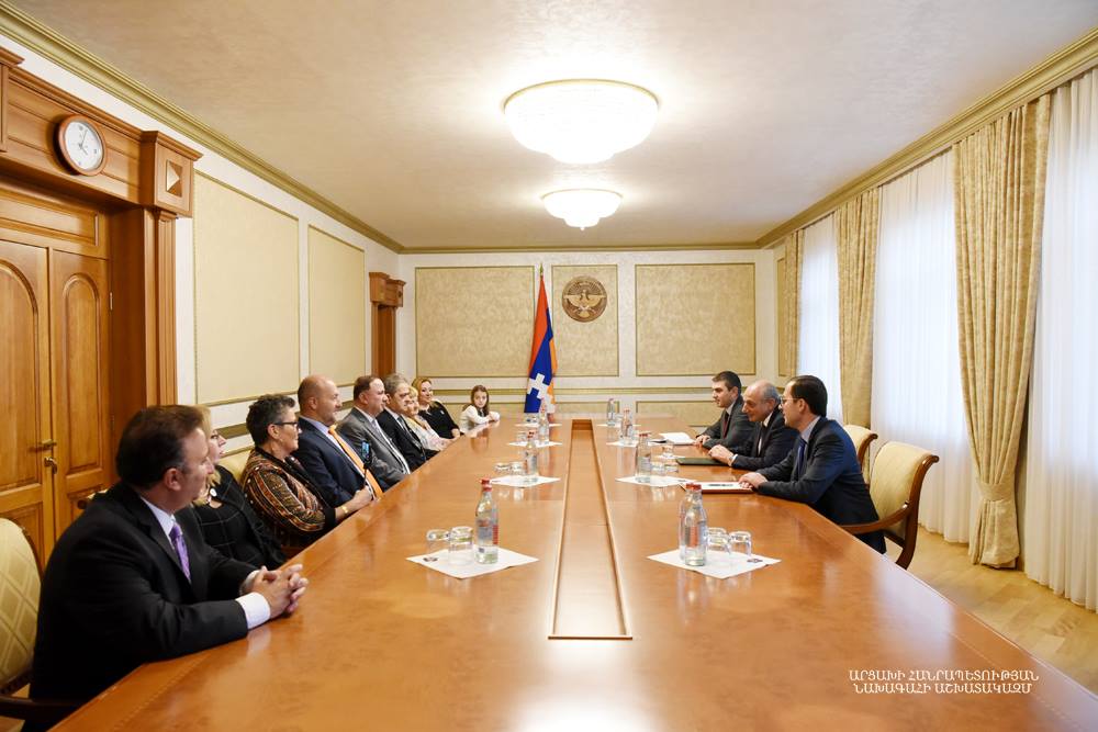 Bako Sahakyan held a meeting with American philanthropist of Armenian descent Mike Sarian