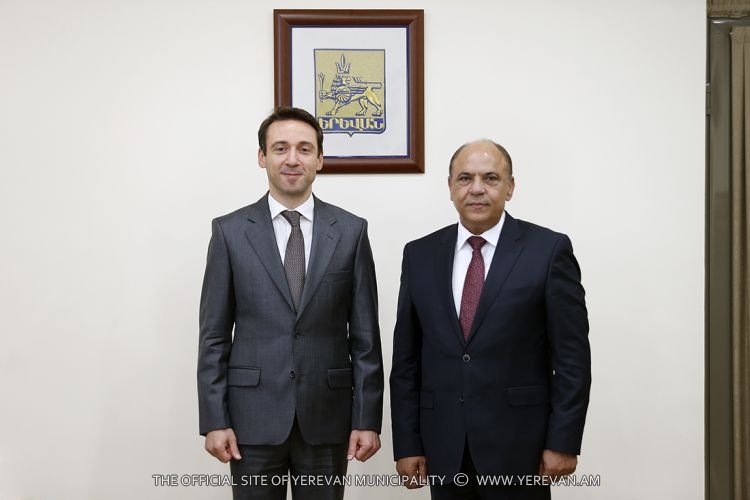 Yerevan Mayor Hayk Marutyan meets with Amman City Manager (Mudir) Omar al Louzi