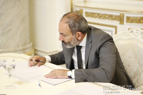 Nikol Pashinyan asked Hunan Poghosyan about Shant Harutyunyan and received satisfactory response
