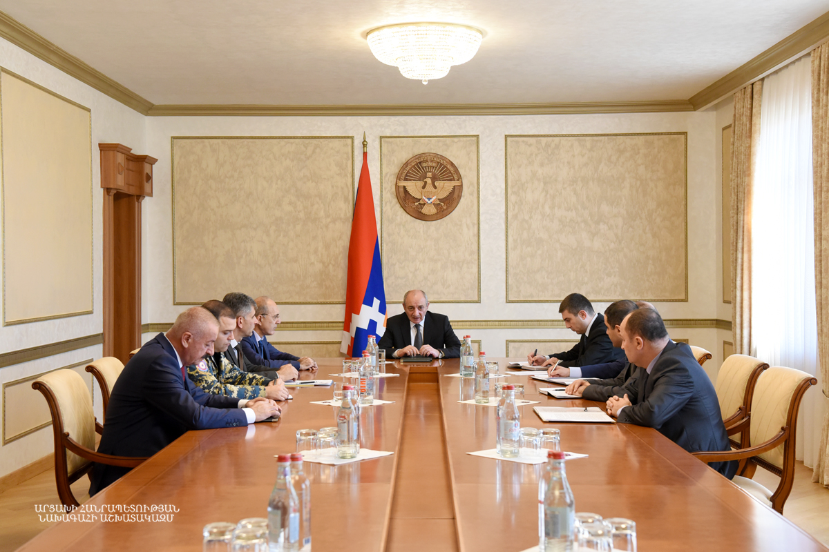 Bako Sahakyan convened a working consultation to discuss a range of social and economic issues