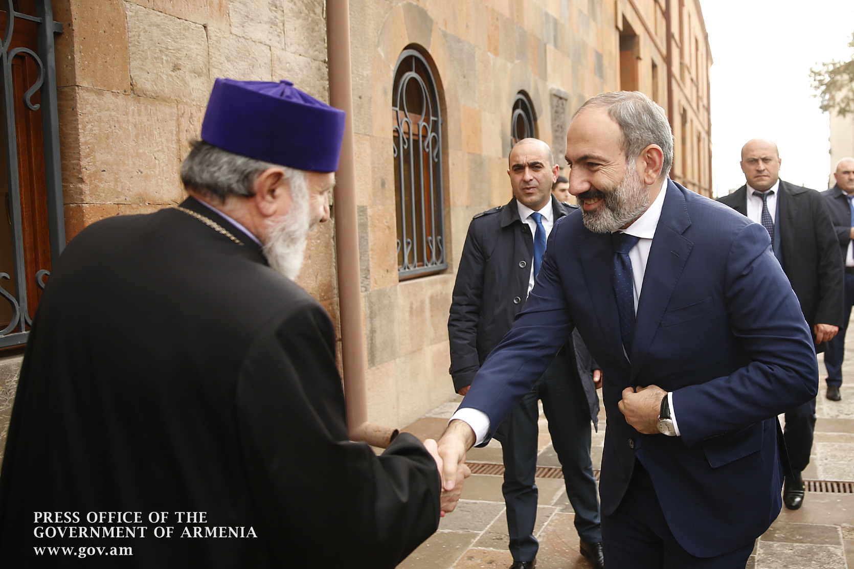 Nikol Pashinyan meets with Supreme Patriarch and Catholicos of All Armenians, His Holiness Karekin II
