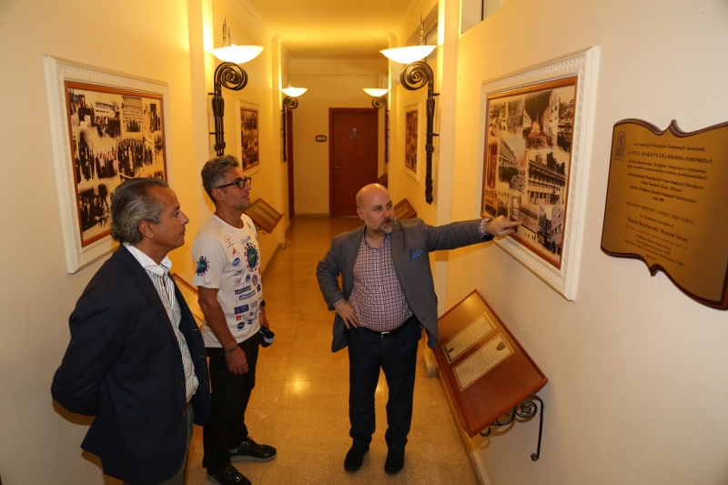 Mountaineer Ara Khatchadourian visited Mesrobian