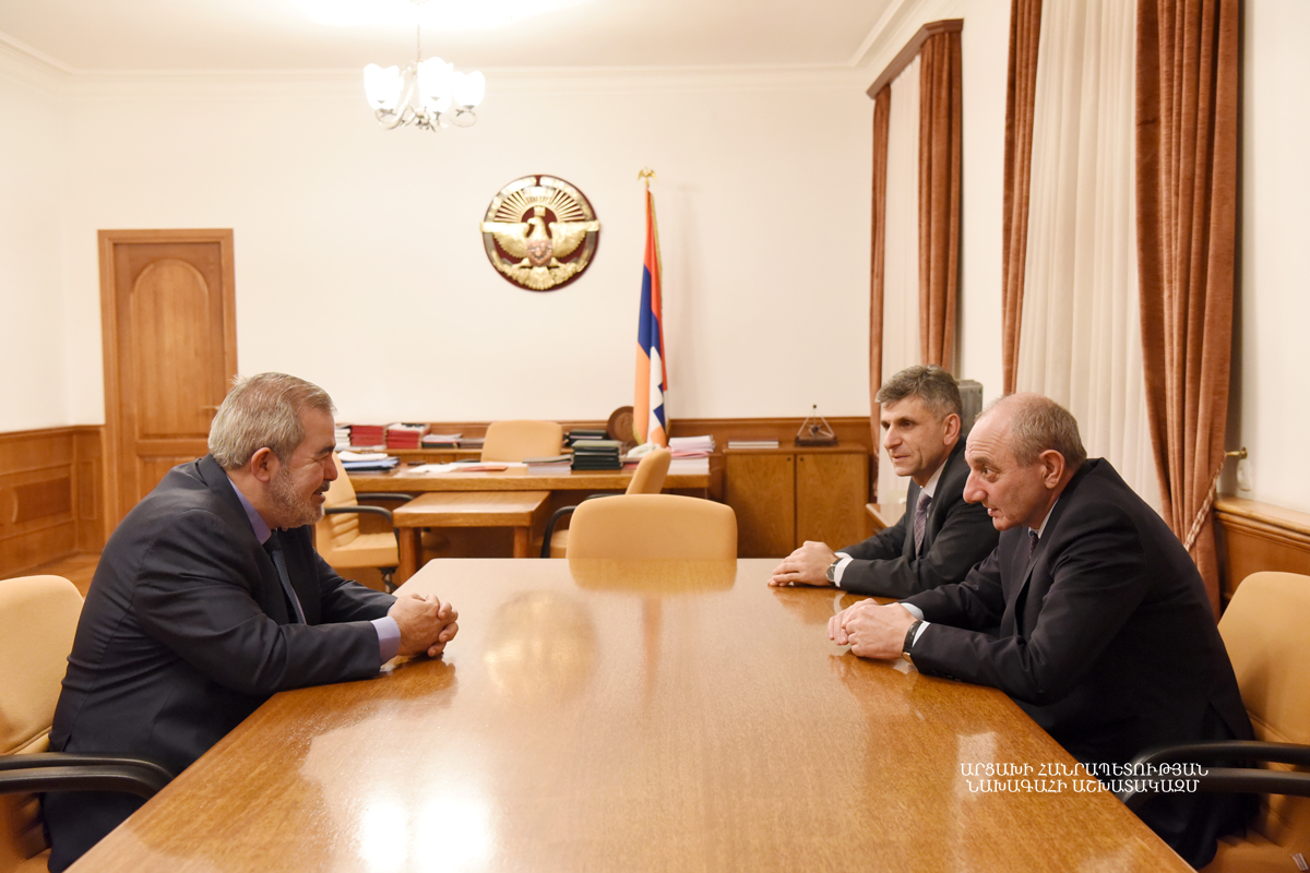 Bako Sahakyan received representative of the Armenian Revolutionary Federation (Dashnaktsoutyun) Party Bureau