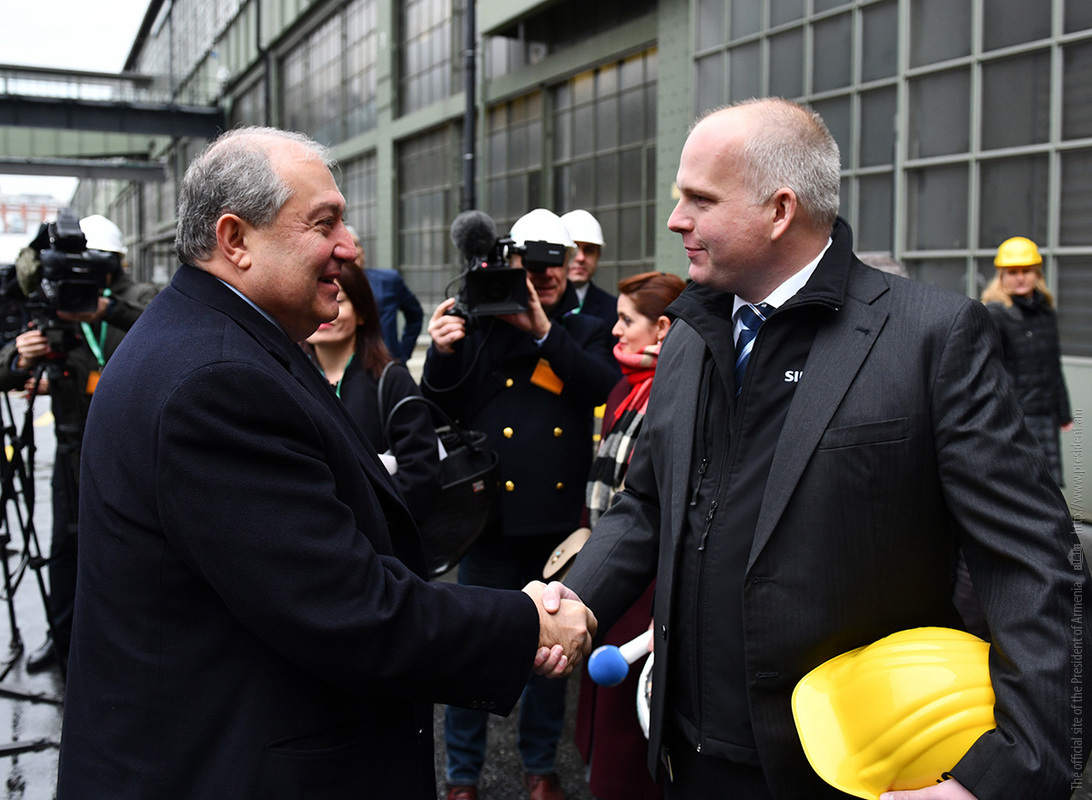 Advanced technologies of Siemens will be applied in Armenia. President Sarkissian visited in Berlin Siemens production unit