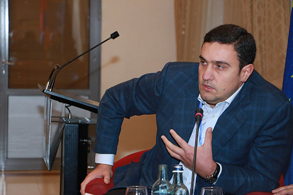 ‘Process for destroying former system underway, but in a chaotic manner’: Artur Ghazinyan