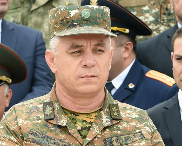 Bako Sahakyan signed a decree releasing lieutenant-general Levon Mnatsakanyan from position of defense minister, commander of the Defense Army