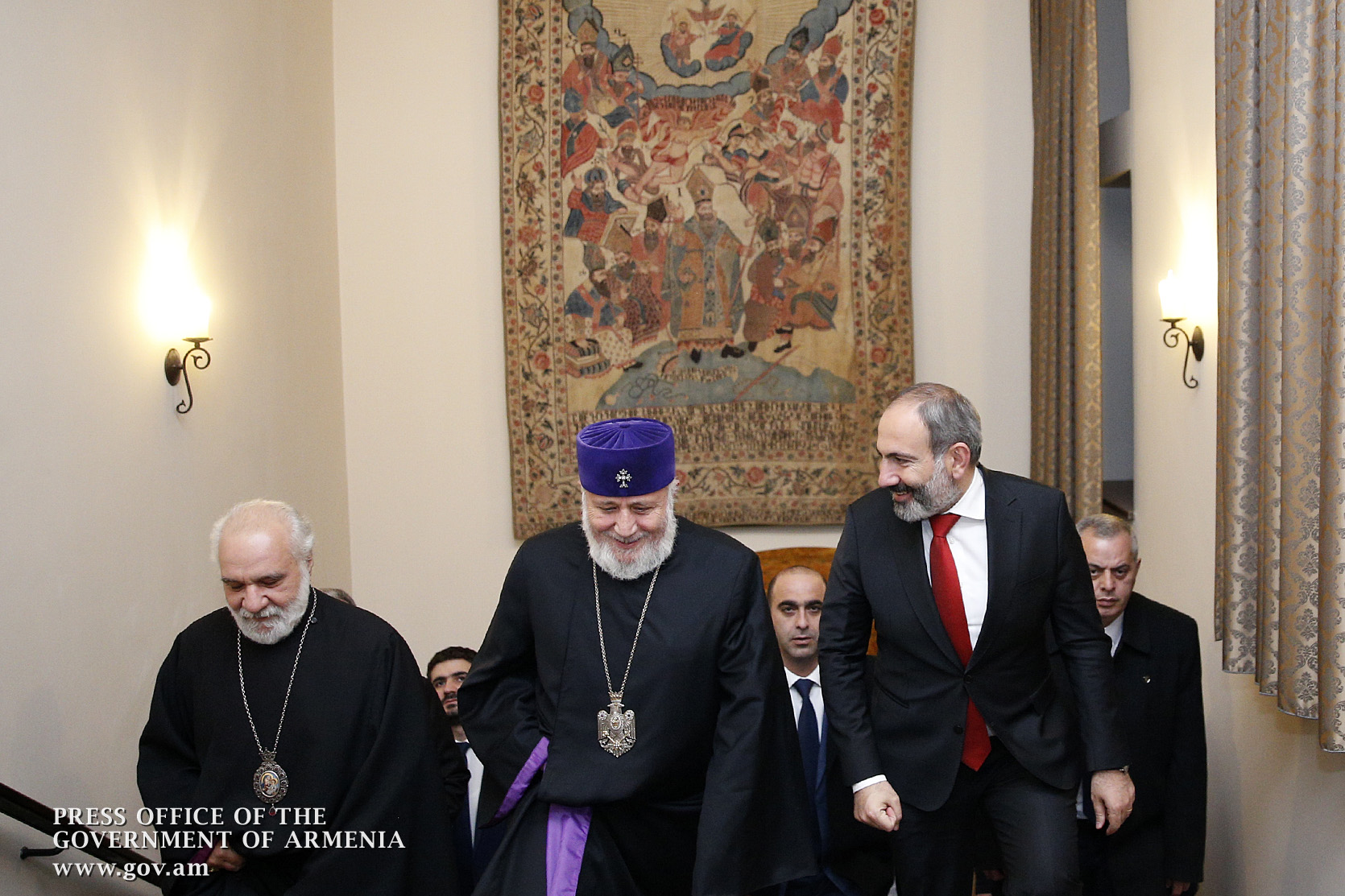 Nikol Pashinyan meets with Karekin II, Supreme Patriarch and Catholicos of All Armenians